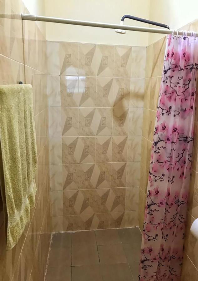 Ampeni Twitter Paradise المظهر الخارجي الصورة